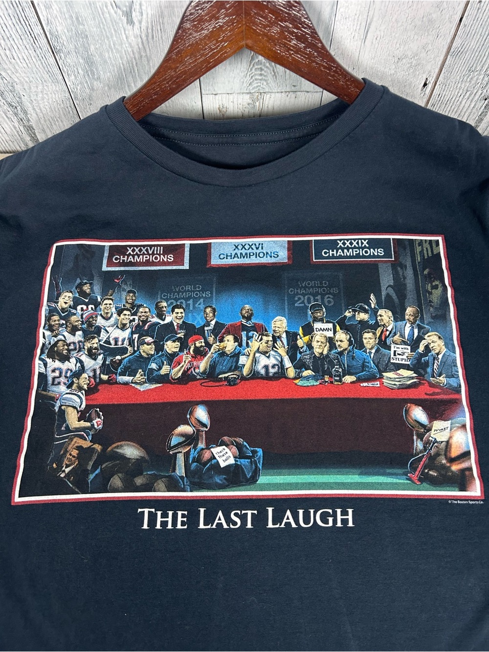 Boston Sports Apparel Patriots The Last Laugh Tom Brady Super Bowl Graphic Tee L